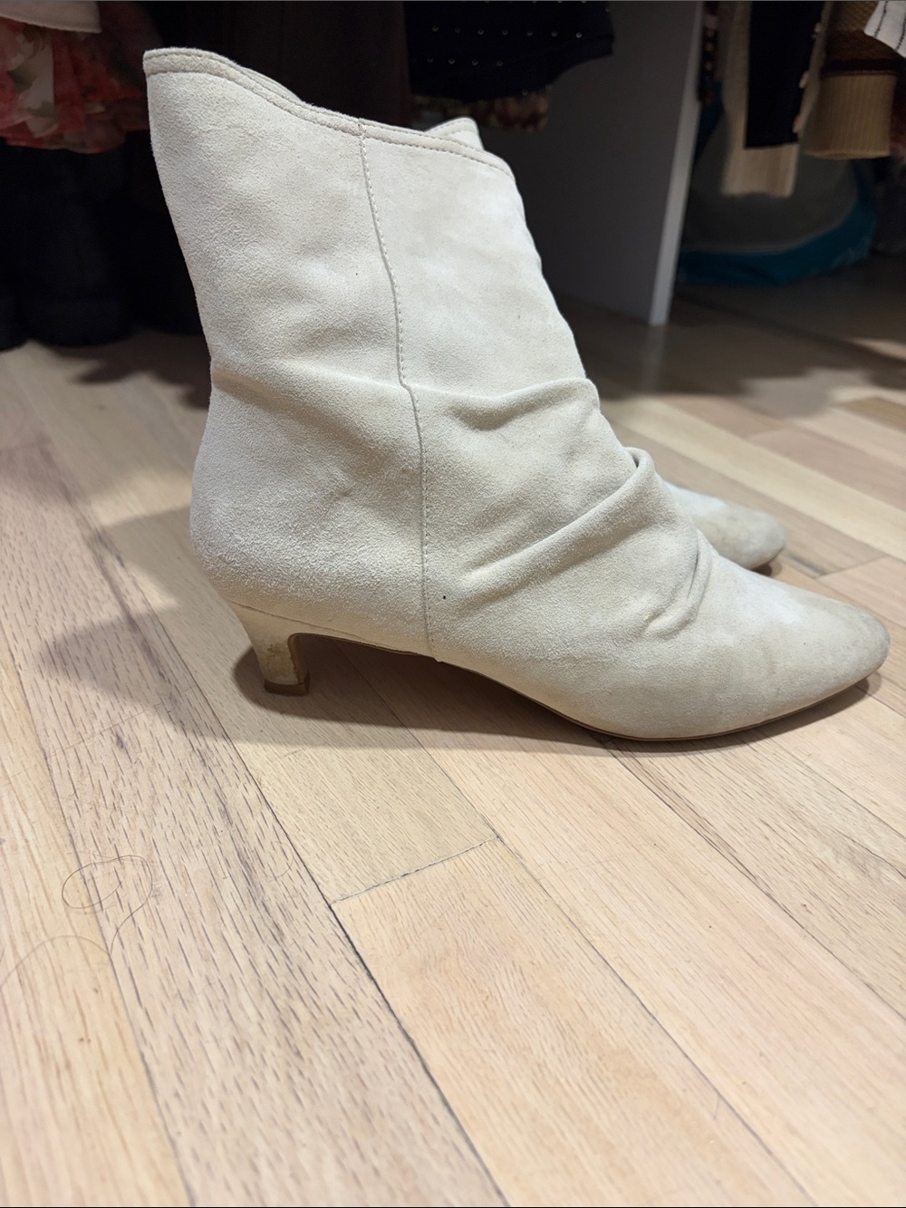 Classic Women's Cream Suede Ankle Boots size 38